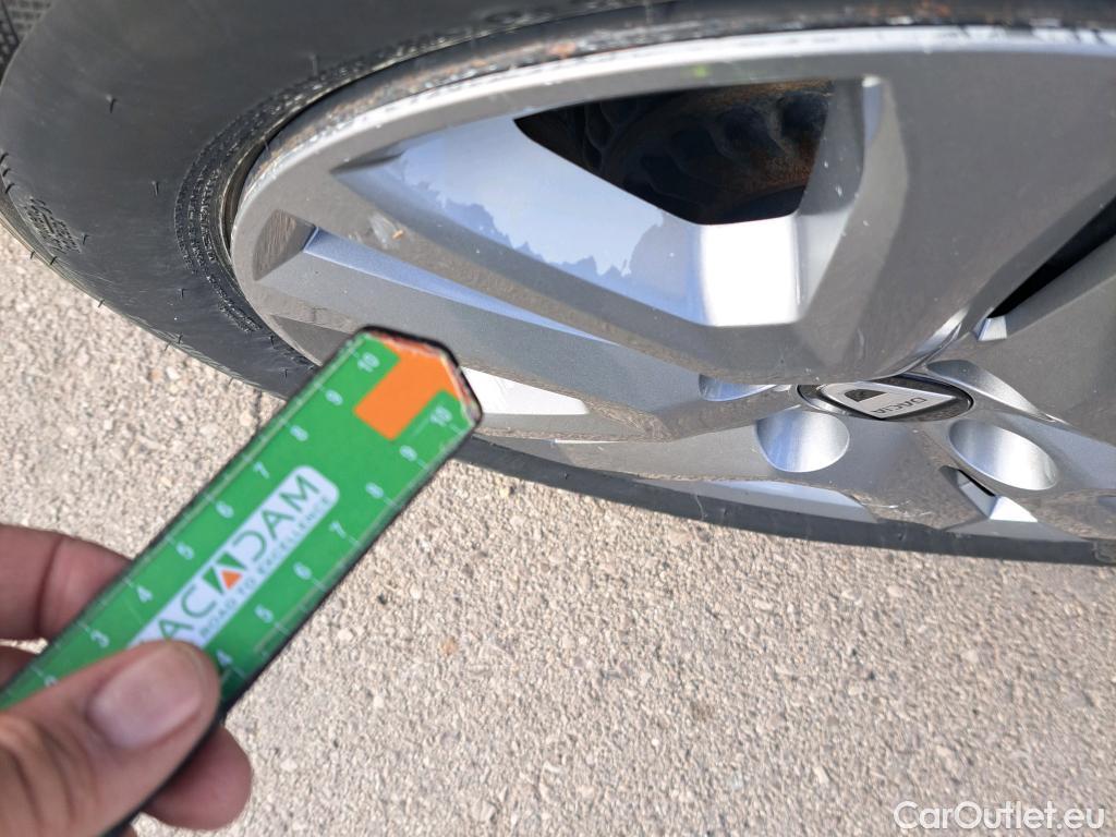  Dacia  Sandero DACIA  / 2020 / 5P / berlina con portón Stepway Essential TCe 67kW (90V) #33