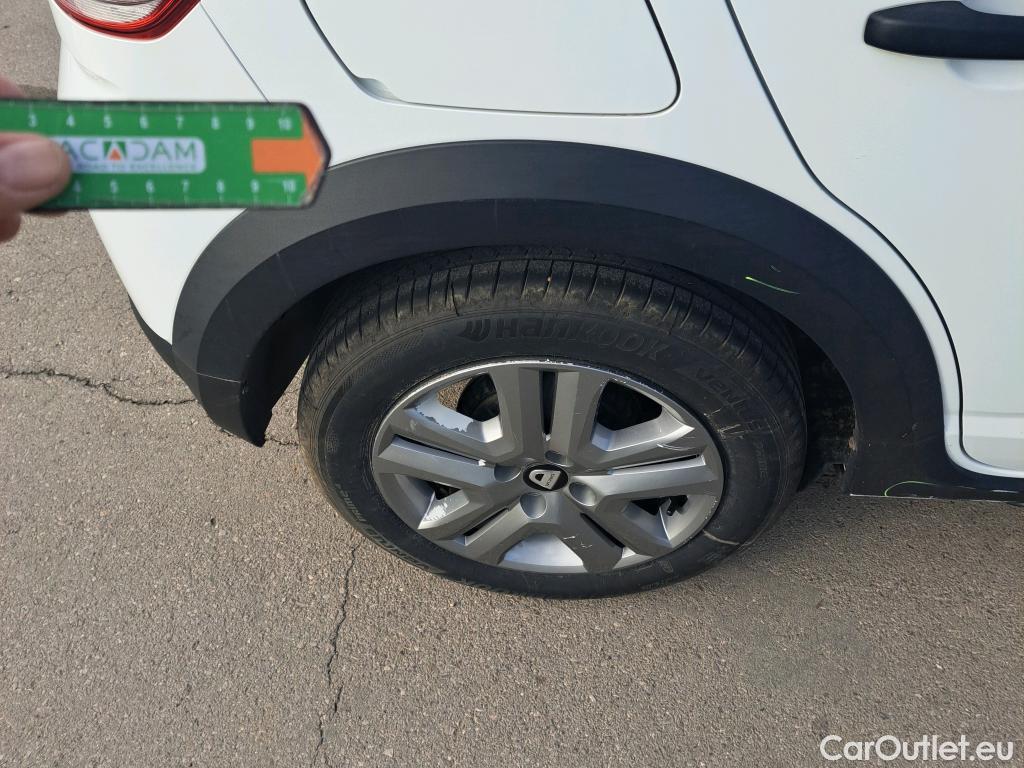  Dacia  Sandero DACIA  / 2020 / 5P / berlina con portón Stepway Essential TCe 67kW (90V) #42