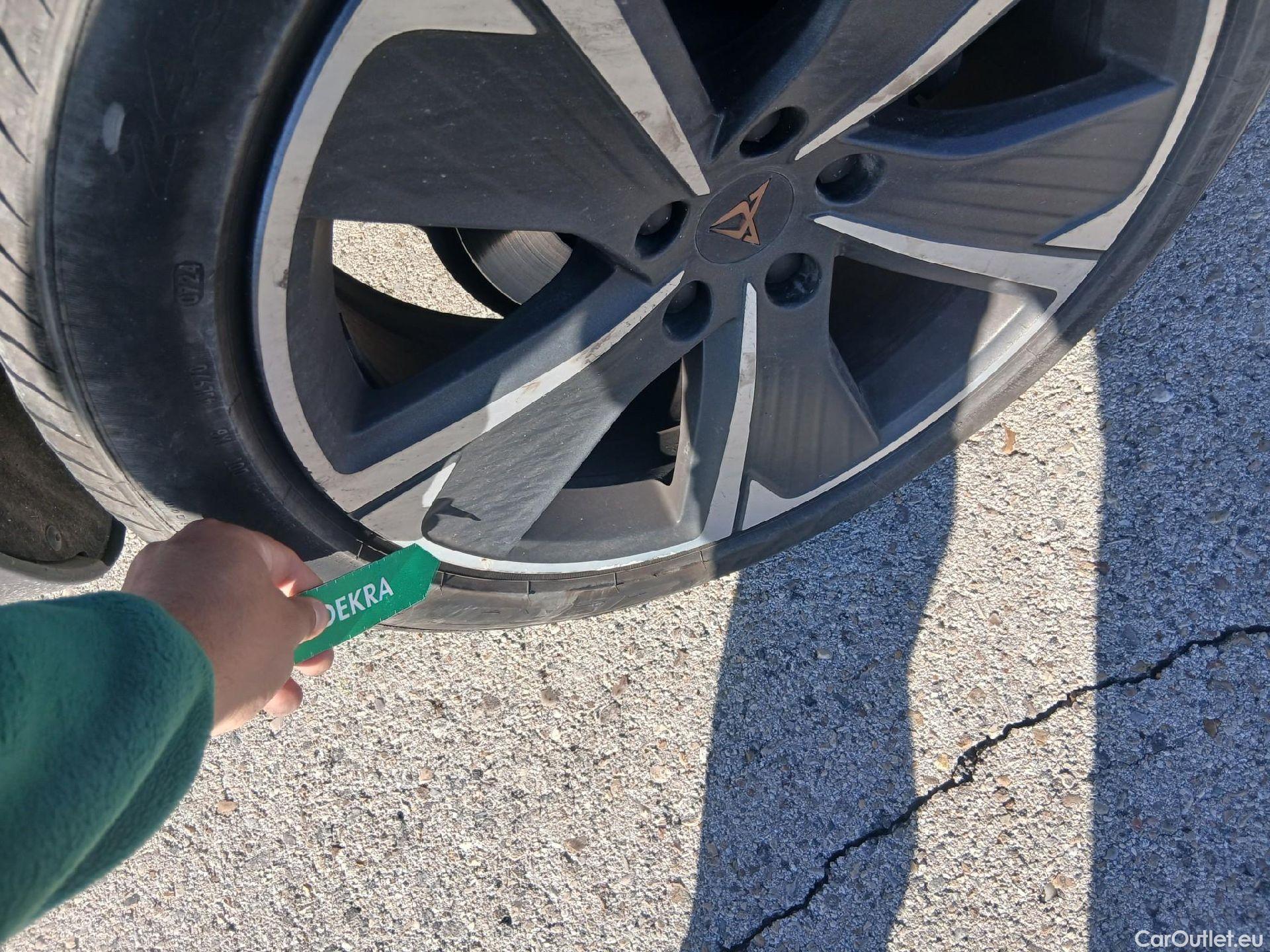  Cupra  Formentor CUPRA  / 2020 / 5P / todoterreno 1.4 e-Hybrid 150kW (204 CV) DSG (AC) #33