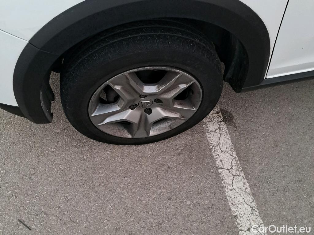  Dacia  Sandero DACIA  / 2016 / 5P / berlina con portón Stepway Essential TCE 74kW (100CV) GLP #15