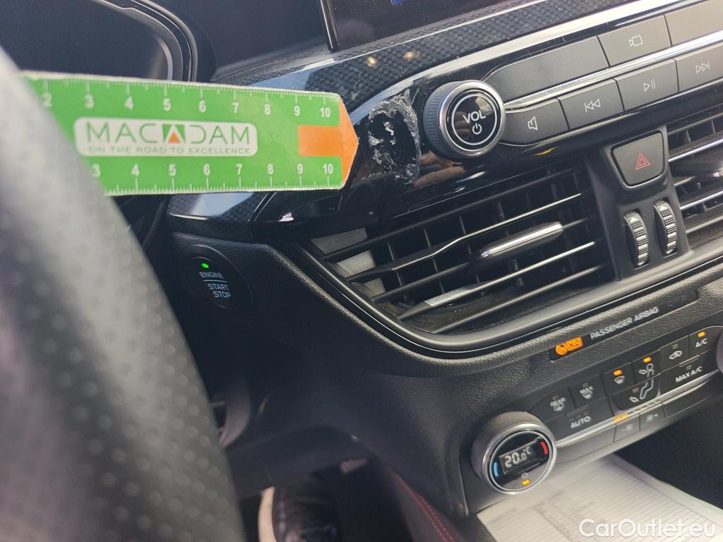  Ford  Kuga FORD  / 2019 / 5P / todoterreno ST-Line X 1.5T EcoBoost 110kW (150CV) #4