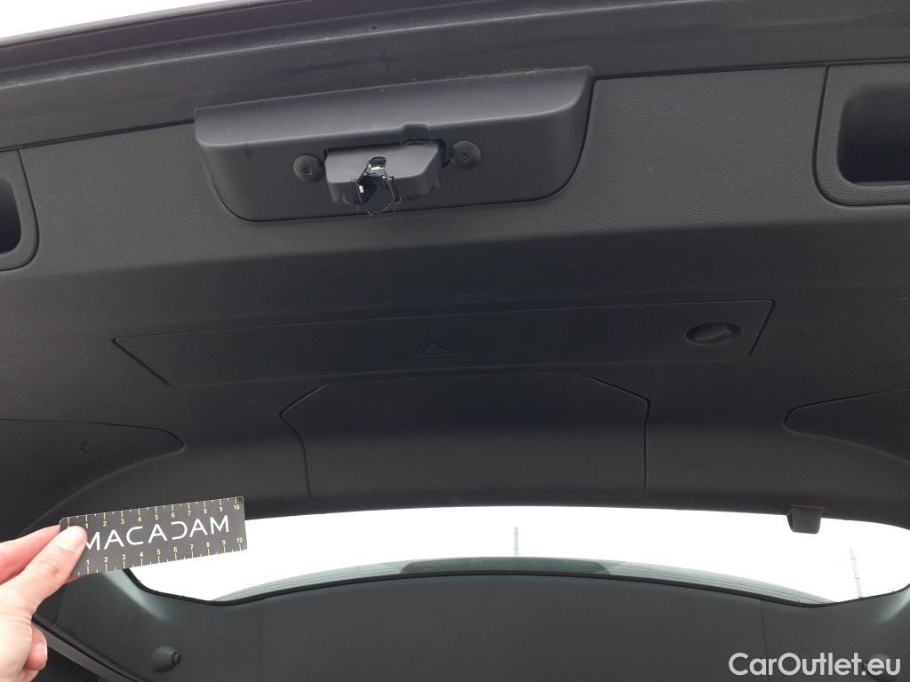  DS  DS7 DS DS 7 Crossback / 2017 / 5P / todoterreno BlueHDi DE 96kW (130CV) Auto. CHIC (AC) #16