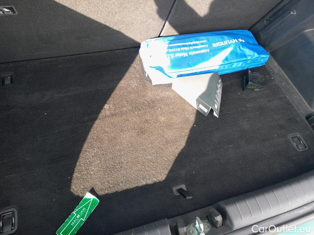  Hyundai  i20 HYUNDAI  / 2020 / 5P / berlina con portón 1.0 TGDI 74kW (100CV) 48V Tecno #6