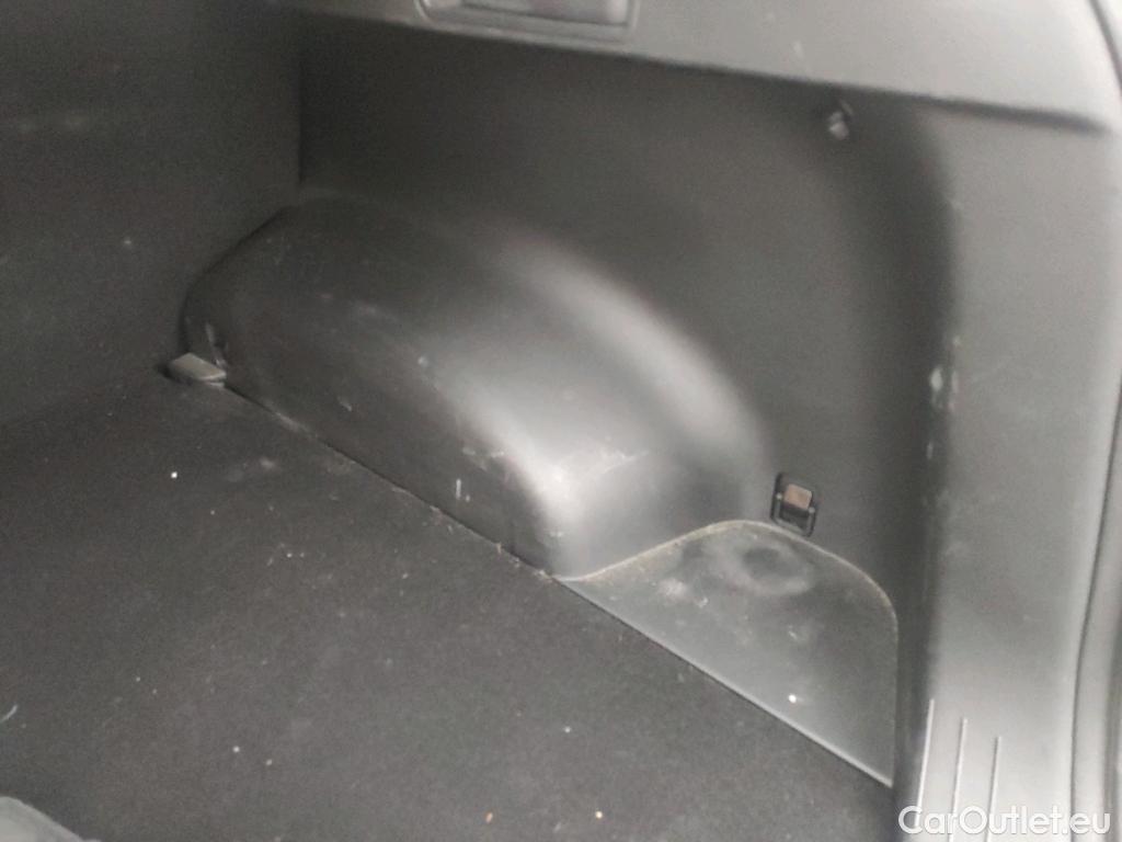  KIA  Sportage KIA  / 2022 / 5P / todoterreno 1.6 T-GDi 110kW (150CV) Concept 4x2 #19