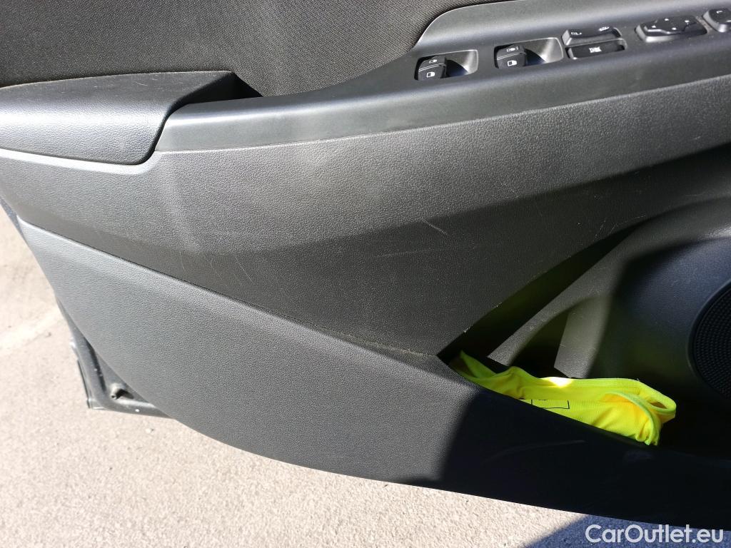  Hyundai  Konna HYUNDAI Kona / 2020 / 5P / todoterreno 1.0 TGDI Maxx 4X2 DCT #7