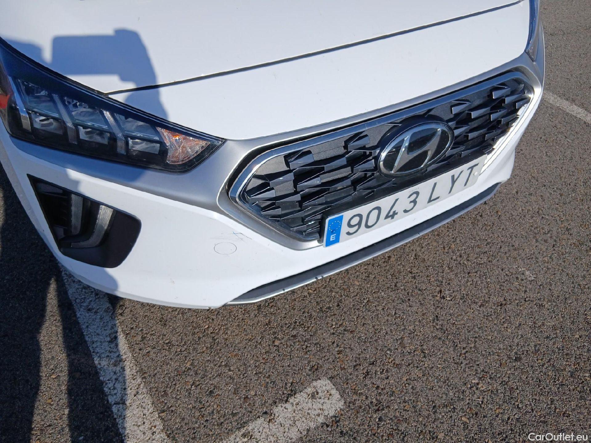  Hyundai   Ioniq HYUNDAI / 2019 / 5P / berlina con portón 1.6 GDI HEV Tecno DCT #5
