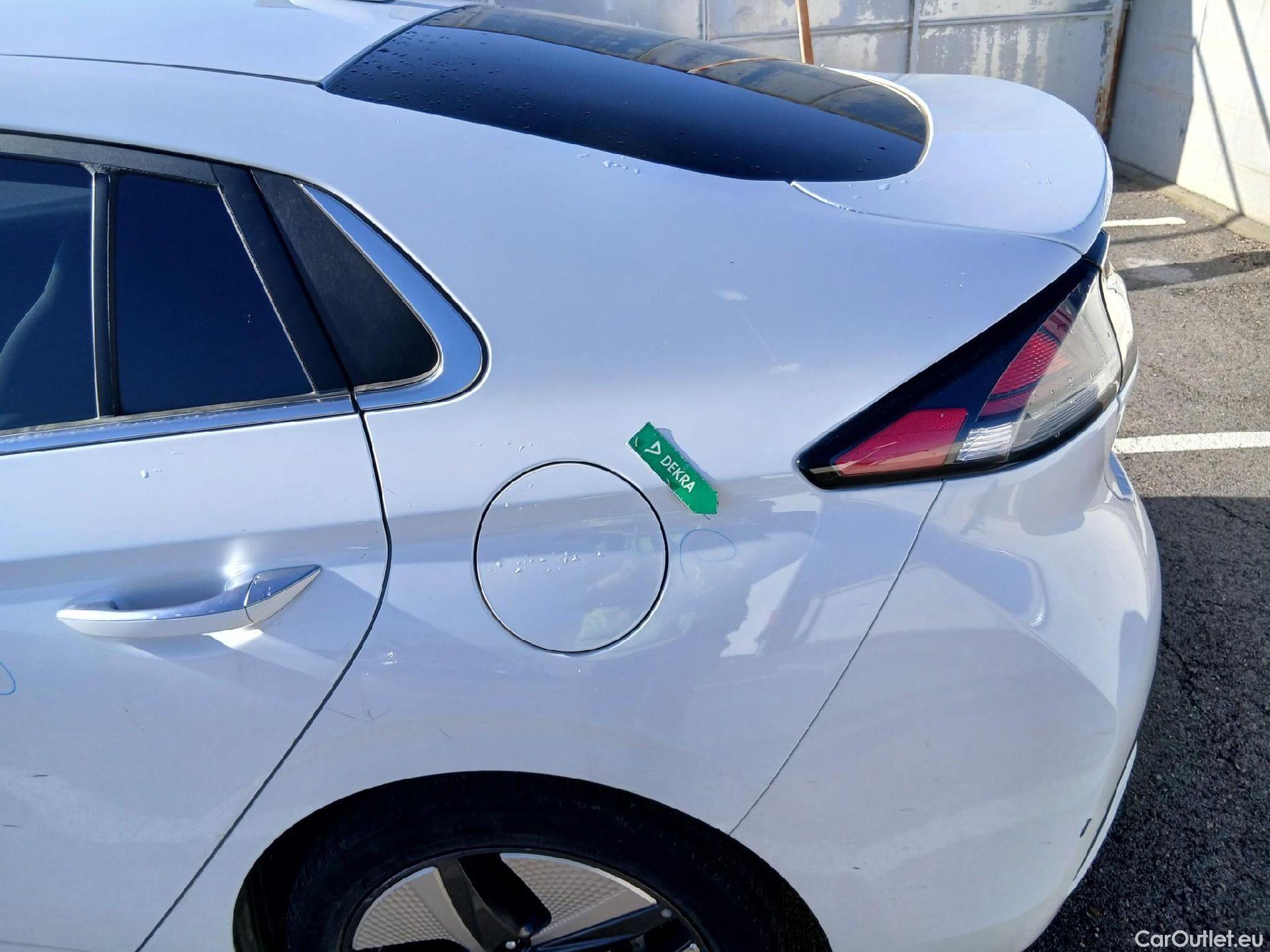  Hyundai   Ioniq HYUNDAI / 2019 / 5P / berlina con portón 1.6 GDI HEV Tecno DCT #20