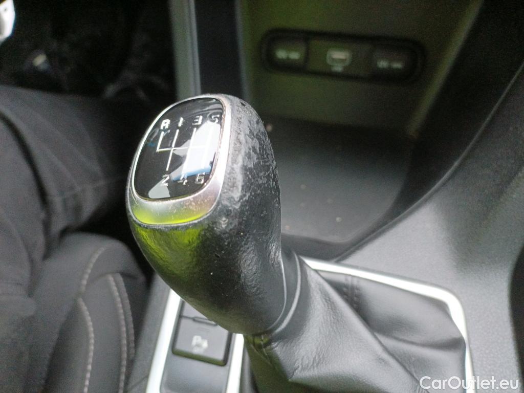  KIA  Sportage KIA  / 2018 / 5P / todoterreno 1.6 MHEV Business 100kW (136CV) 4x2 #16