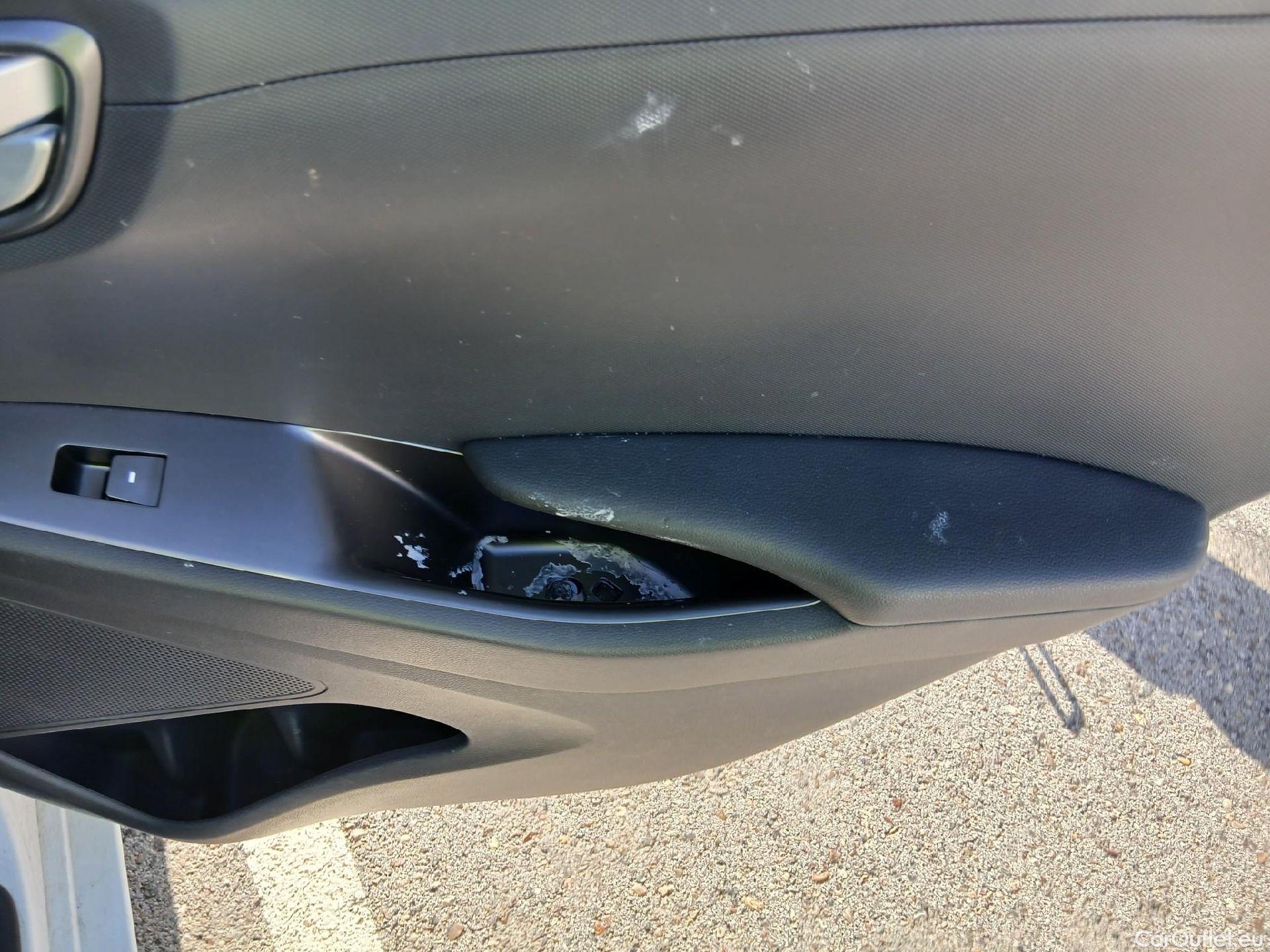  Hyundai   Ioniq HYUNDAI / 2019 / 5P / berlina con portón 1.6 GDI HEV Tecno DCT #34