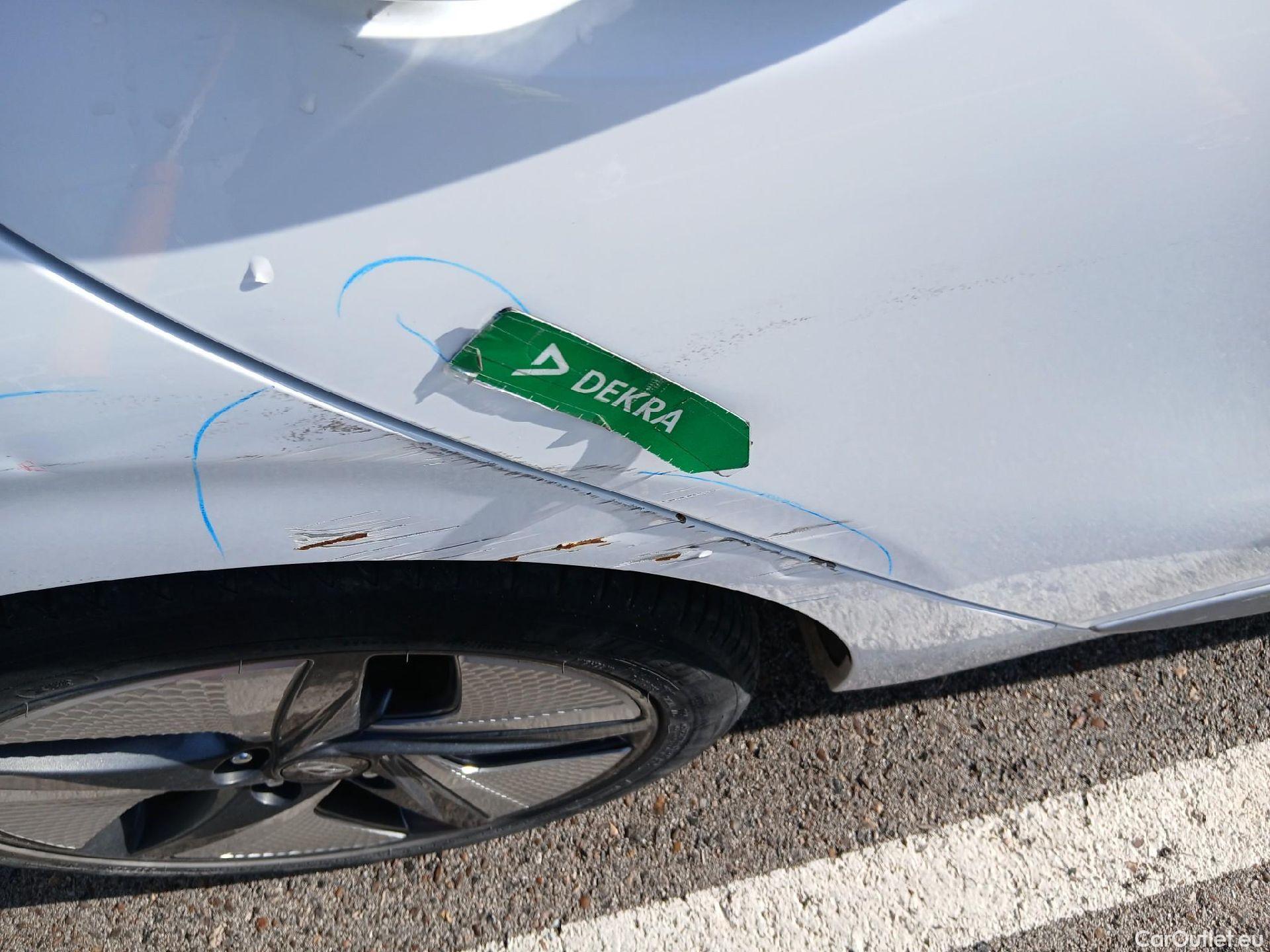  Hyundai   Ioniq HYUNDAI / 2019 / 5P / berlina con portón 1.6 GDI HEV Tecno DCT #31