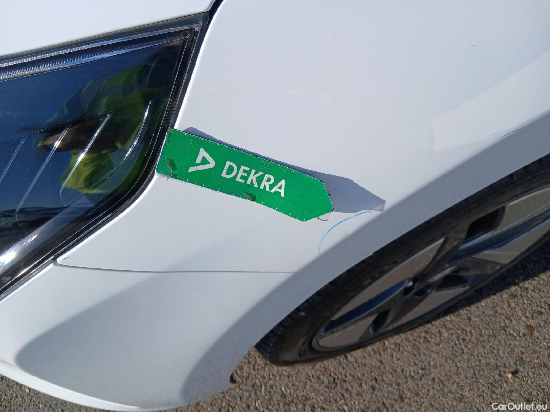  Hyundai   Ioniq HYUNDAI / 2019 / 5P / berlina con portón 1.6 GDI HEV Tecno DCT #12