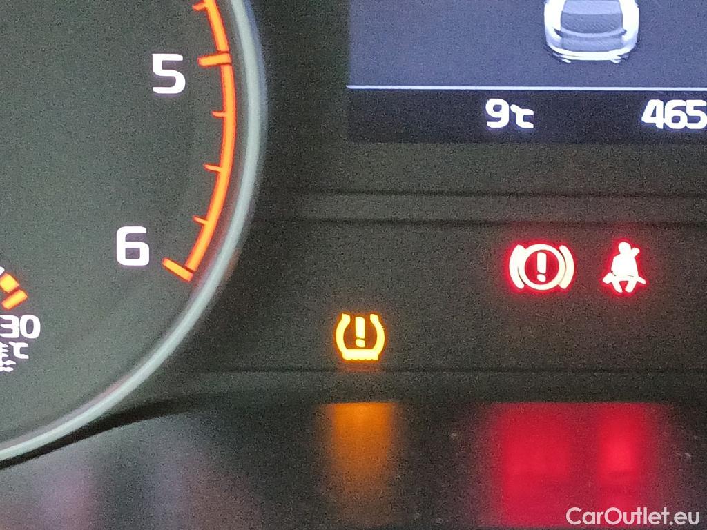  KIA  Sportage KIA  / 2018 / 5P / todoterreno 1.6 MHEV Business 100kW (136CV) 4x2 #20