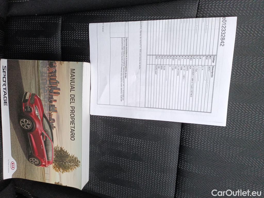  KIA  Sportage KIA  / 2018 / 5P / todoterreno 1.6 MHEV Business 100kW (136CV) 4x2 #9