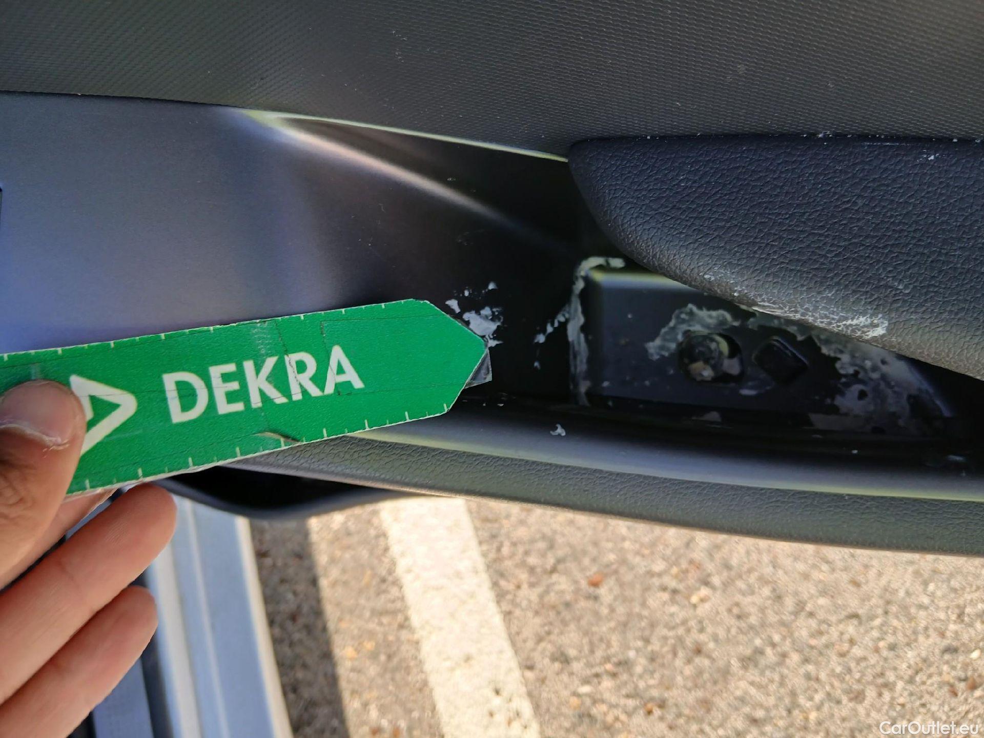  Hyundai   Ioniq HYUNDAI / 2019 / 5P / berlina con portón 1.6 GDI HEV Tecno DCT #33