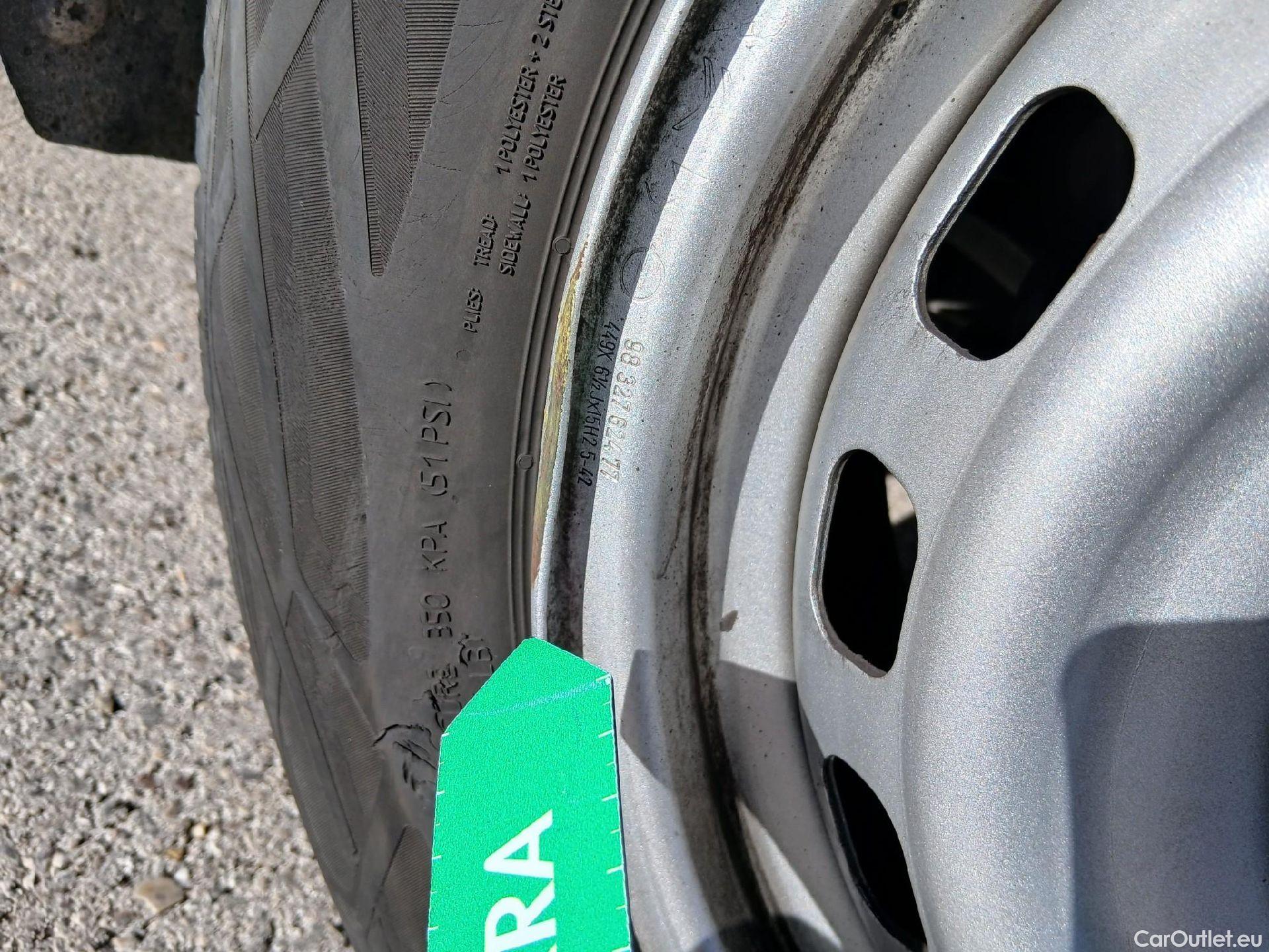  Citroen  Berlingo CITROEN  / 2018 / 3P / furgón derivado de turismo Talla M BlueHDi 100 CONTROL (AC2) #25