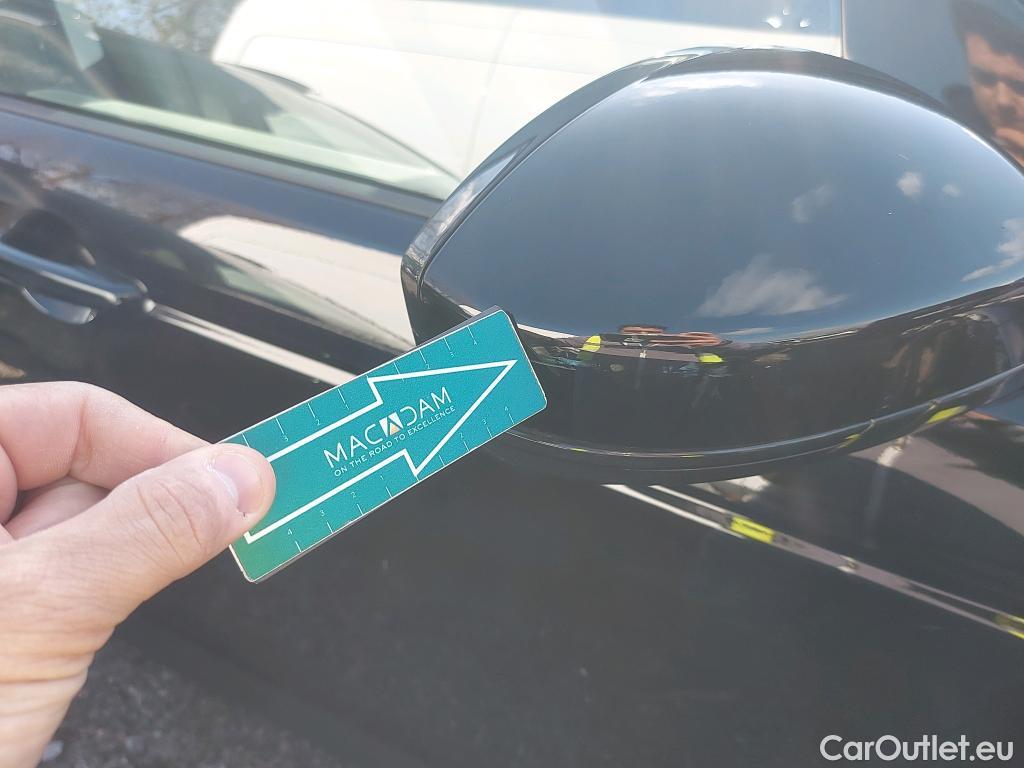  Land Rover  Discovery LAND ROVER  Sport / 2019 / 5P / todoterreno 2.0D I4-L.Flw 150 PS AWD MHEV Auto S #32