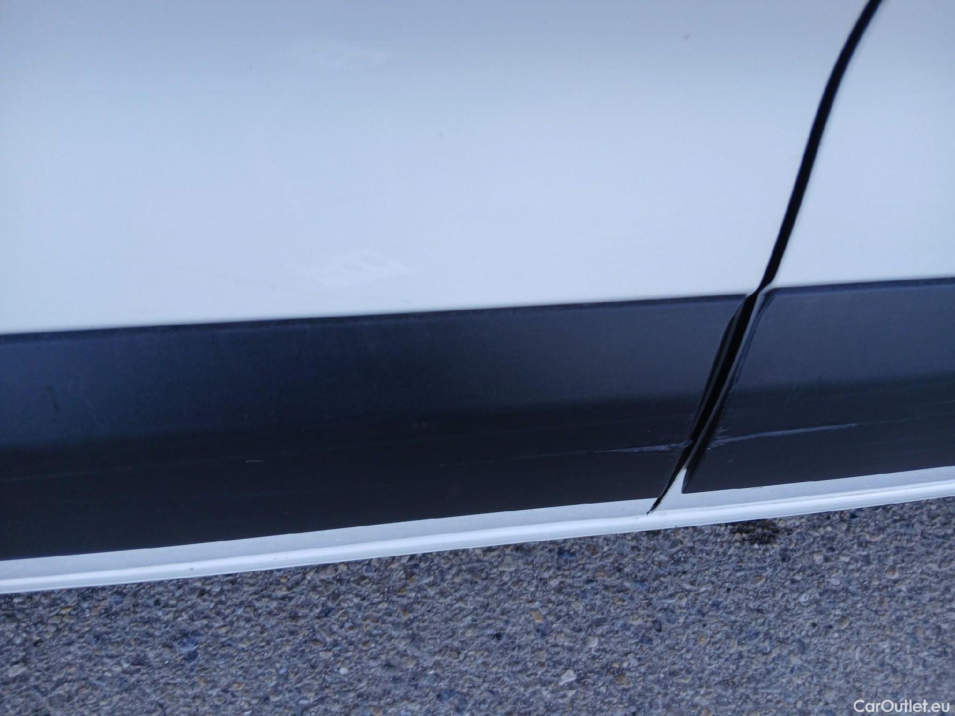  Citroen  Berlingo CITROEN  / 2018 / 4P / combi Talla M BlueHDi 100 LIVE (AC) #16