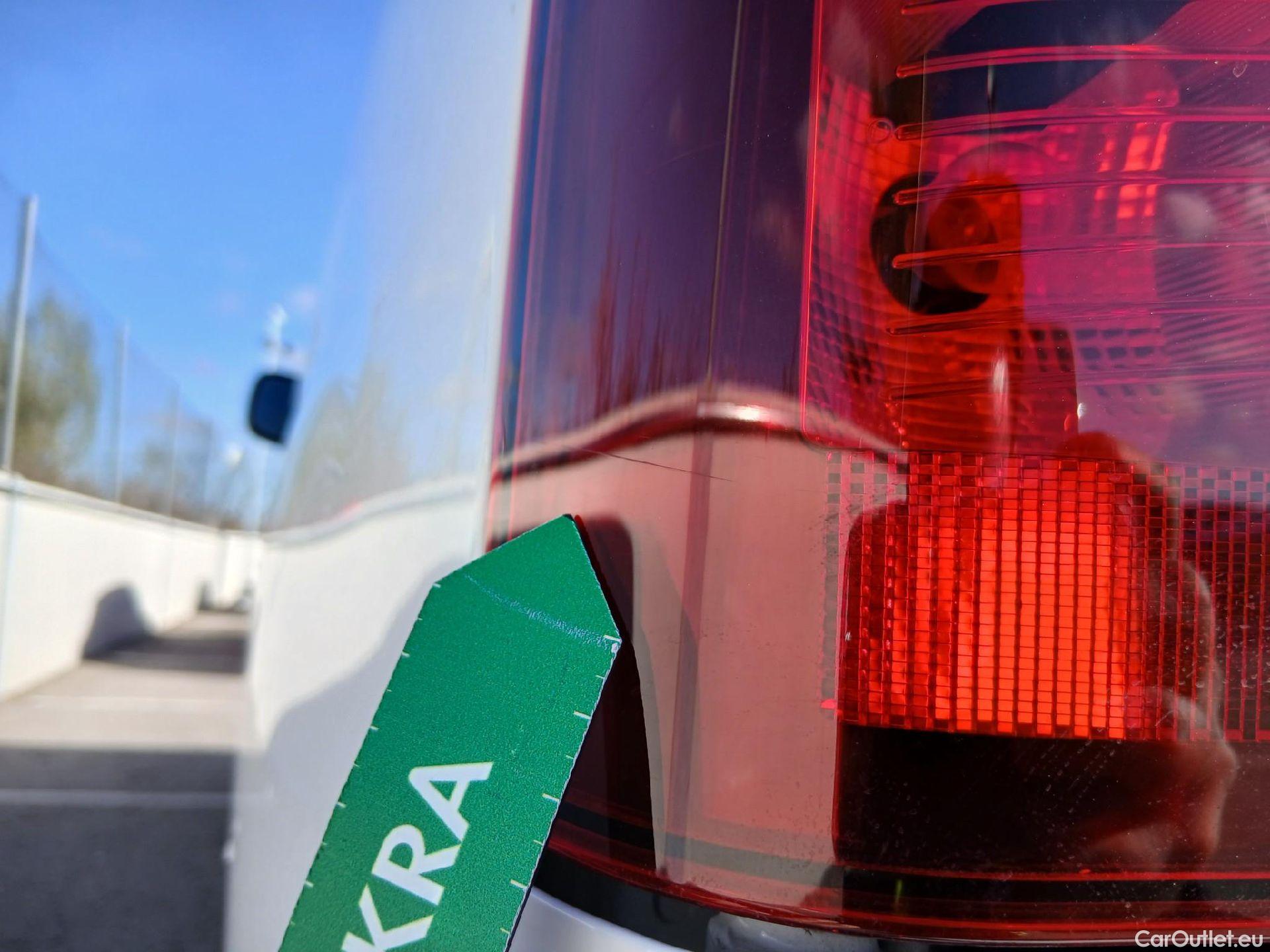  Citroen  Berlingo CITROEN  / 2018 / 3P / furgón derivado de turismo Talla M BlueHDi 100 CONTROL (AC2) #14