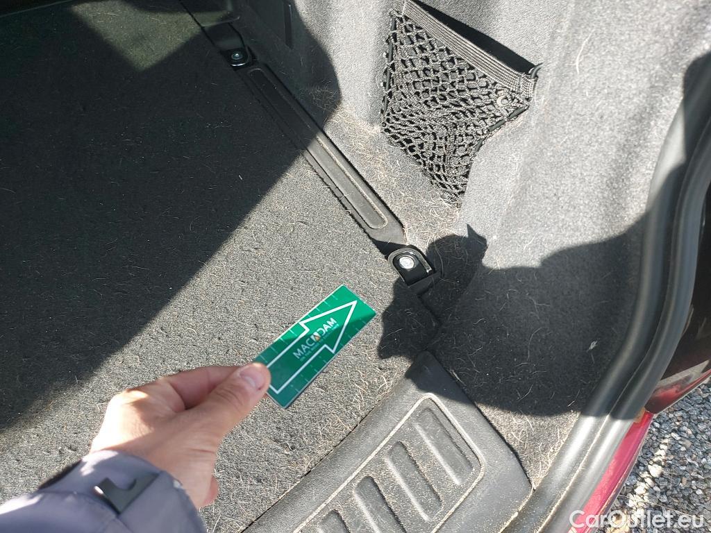  Land Rover  Discovery LAND ROVER  Sport / 2019 / 5P / todoterreno 2.0D I4-L.Flw 150 PS AWD MHEV Auto S #20