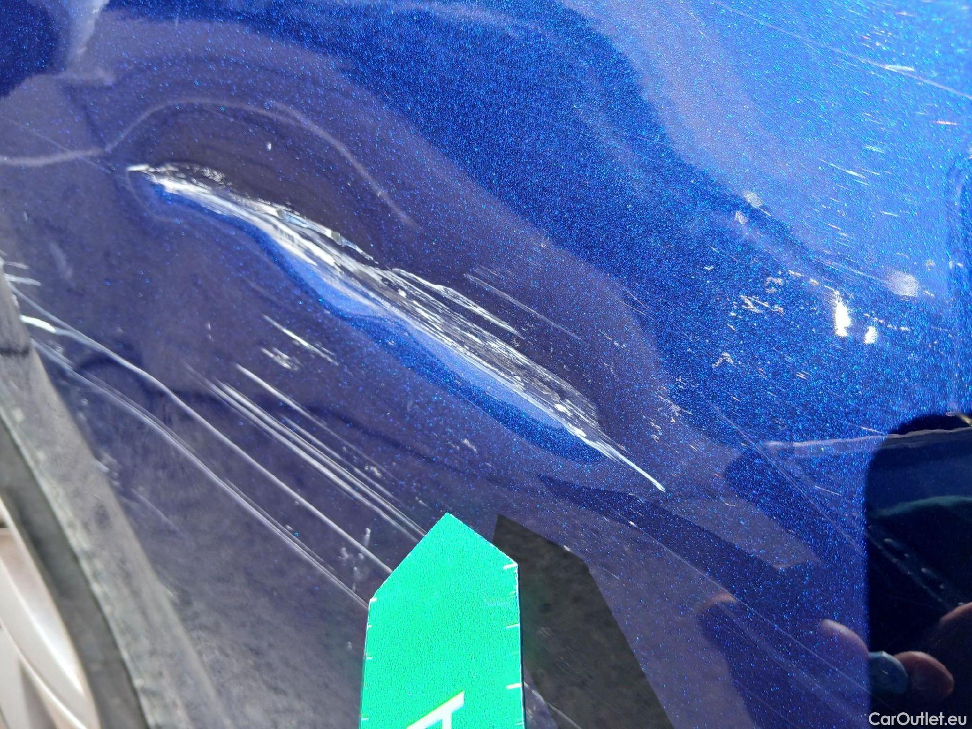  Volkswagen  Golf  VOLKSWAGEN / 2020 / 5P / berlina con portón Life 2.0 TDI 85kW (115CV) #32