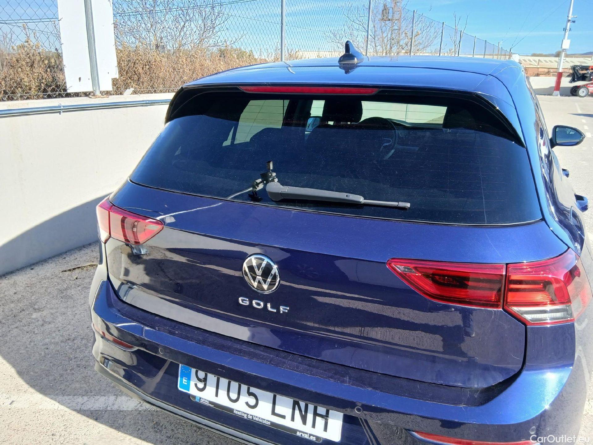  Volkswagen  Golf  VOLKSWAGEN / 2020 / 5P / berlina con portón Life 2.0 TDI 85kW (115CV) #18