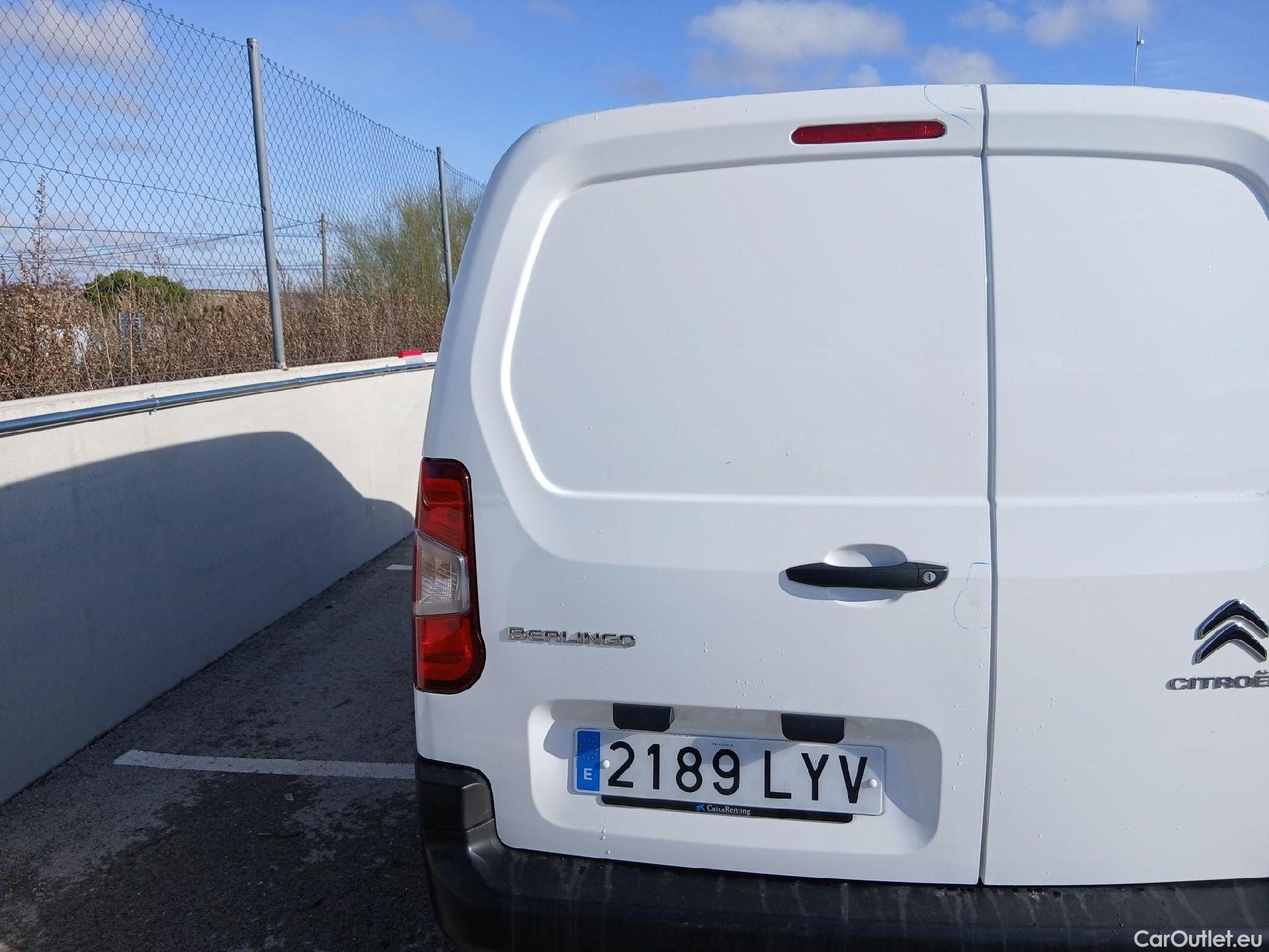  Citroen  Berlingo CITROEN  / 2018 / 3P / furgón derivado de turismo Talla M BlueHDi 100 CONTROL (AC2) #18