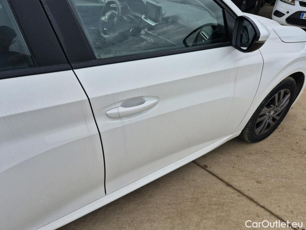  Peugeot  208 PEUGEOT  / 2019 / 5P / berlina con portón BlueHDi 73kW (100CV) Active Pack (AC) #17