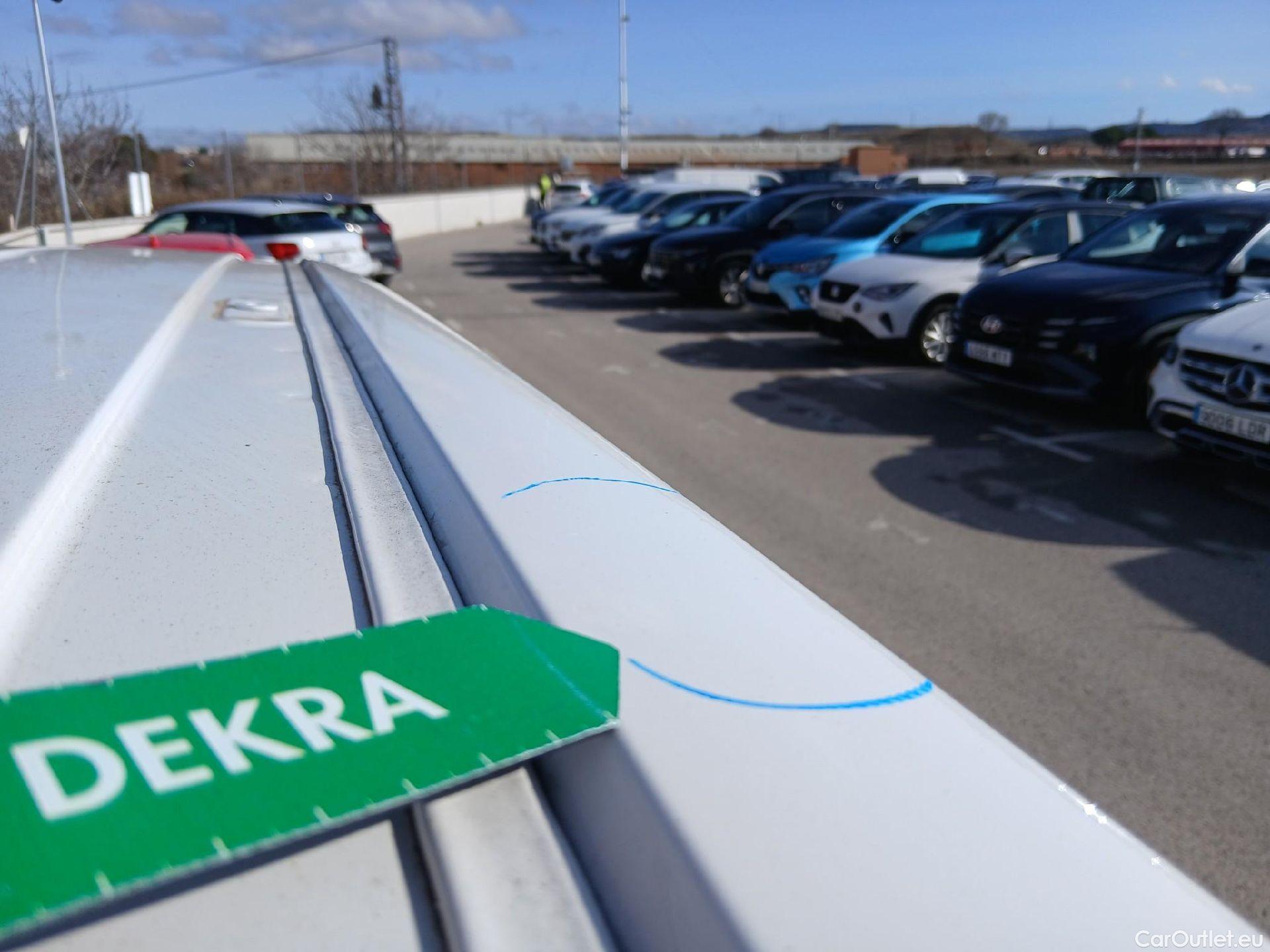  Citroen  Berlingo CITROEN  / 2018 / 3P / furgón derivado de turismo Talla M BlueHDi 100 CONTROL (AC2) #29