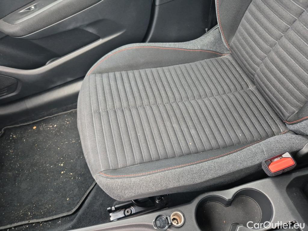  Peugeot  208 PEUGEOT  / 2019 / 5P / berlina con portón BlueHDi 73kW (100CV) Active Pack (AC) #1