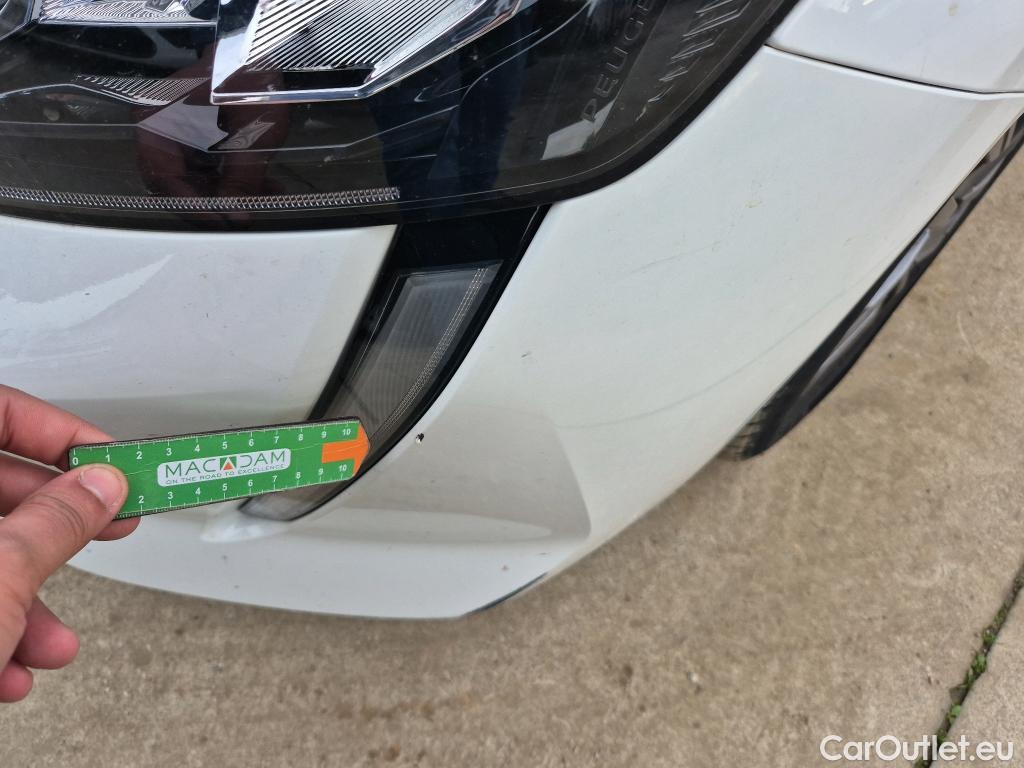  Peugeot  208 PEUGEOT  / 2019 / 5P / berlina con portón BlueHDi 73kW (100CV) Active Pack (AC) #11