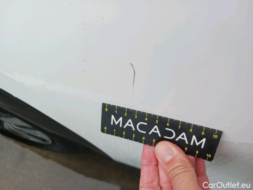  Peugeot  2008 PEUGEOT  / 2019 / 5P / todoterreno Active Puretech 100 S&S BVM6 #5