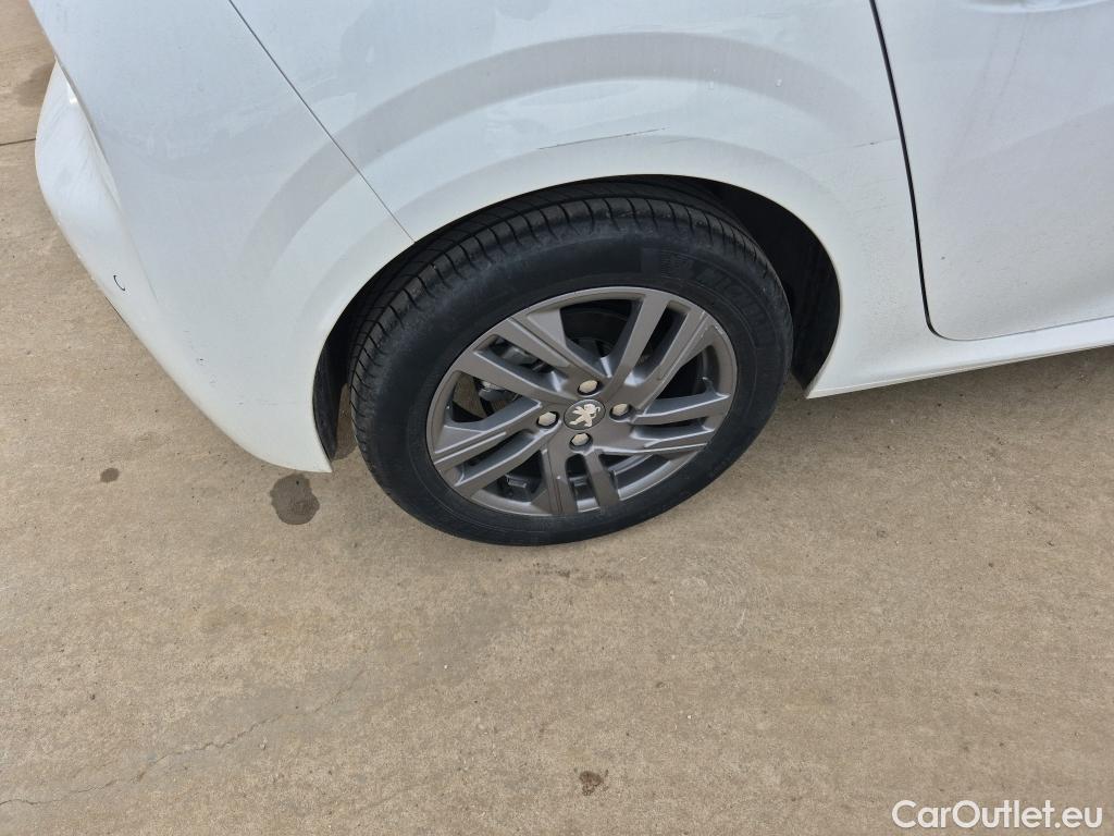  Peugeot  208 PEUGEOT  / 2019 / 5P / berlina con portón BlueHDi 73kW (100CV) Active Pack (AC) #20