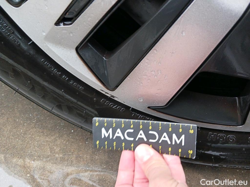  Peugeot  2008 PEUGEOT  / 2019 / 5P / todoterreno Active Puretech 100 S&S BVM6 #12