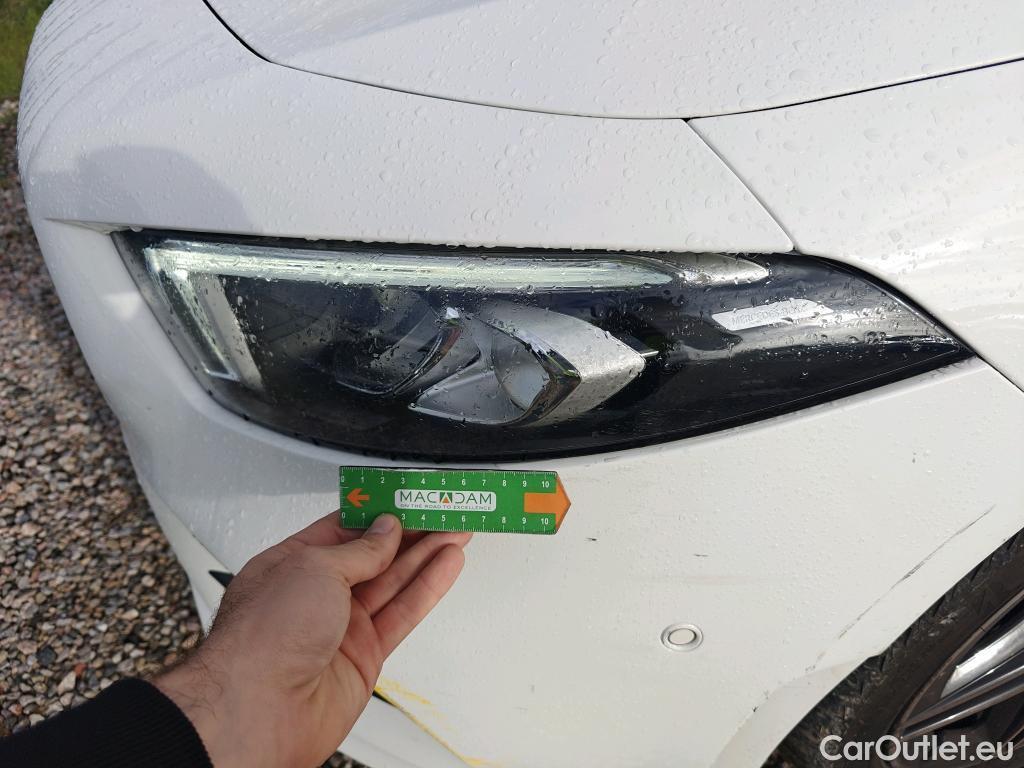  Mercedes  A-Klasse MERCEDES-BENZ Clase A / 2018 / 5P / berlina con portón A 180 d #26