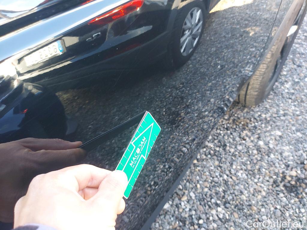  Land Rover  Discovery LAND ROVER  Sport / 2019 / 5P / todoterreno 2.0D I4-L.Flw 150 PS AWD MHEV Auto S #15