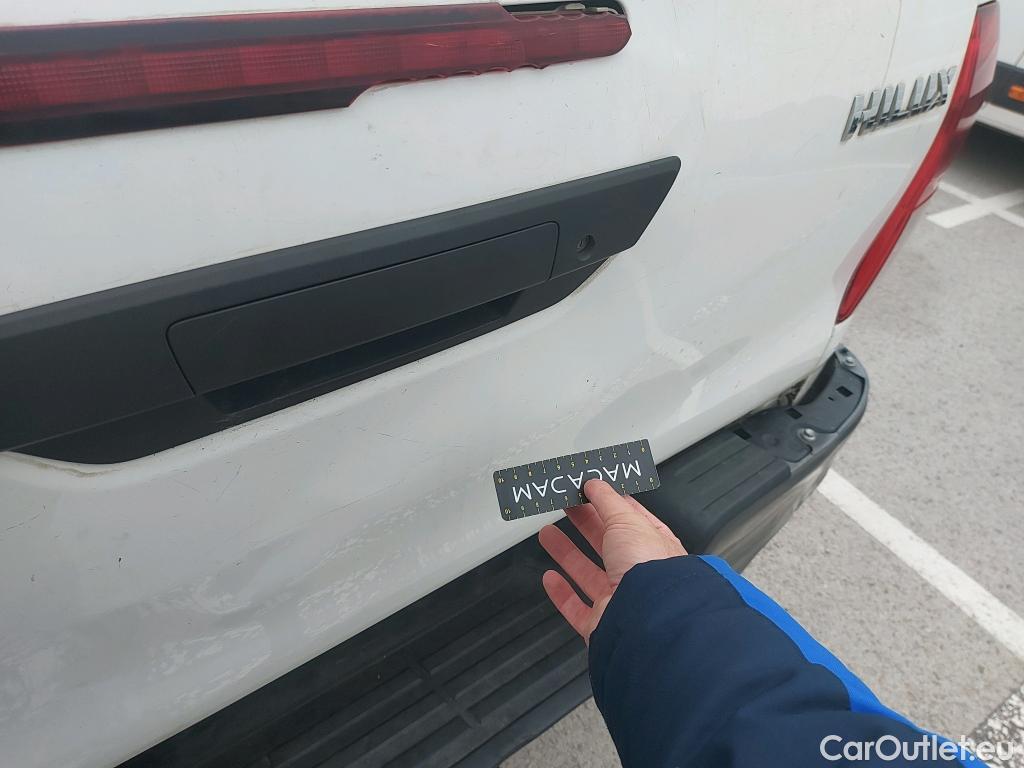  Toyota  Hilux TOYOTA  / 2016 / 4P / pickup 2.4 D-4D Cabina Doble GX #6