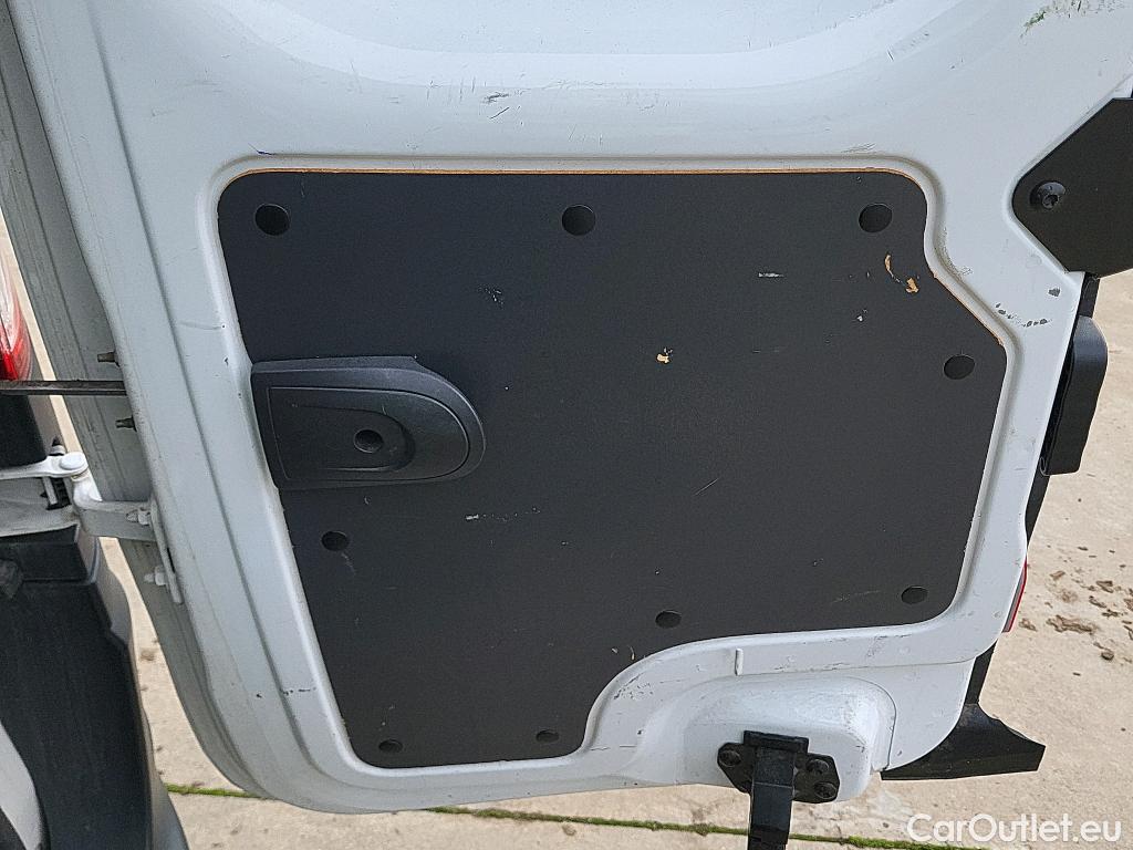  Renault  Kangoo RENAULT  Furgón/2013/3P/furgón derivado de turismo Profesional Blue dCi 59 kW (80CV) #24