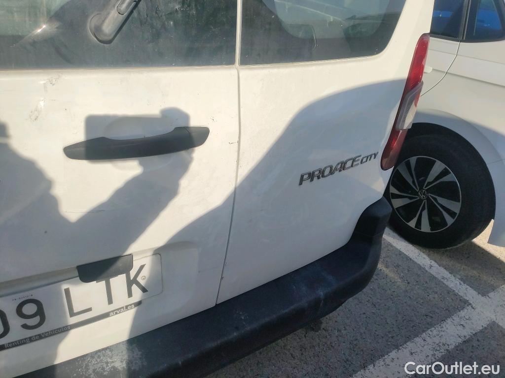  Toyota  Proace TOYOTA  City / 2020 / 4P / combi 1.5D 75kW (100CV) GX L1 #3