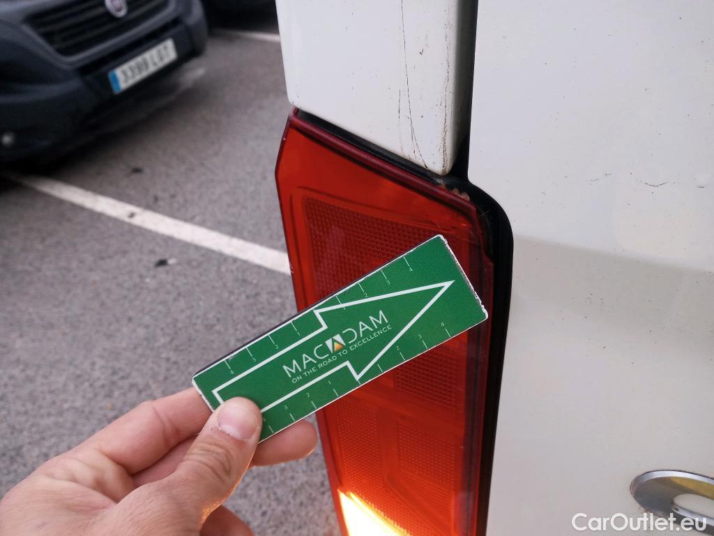  Volkswagen  Crafter VOLKSWAGEN  / 2017 / 4P / furgón 30 Furgón BM TN L3H2 2.0TDI 75kW (102CV) #10