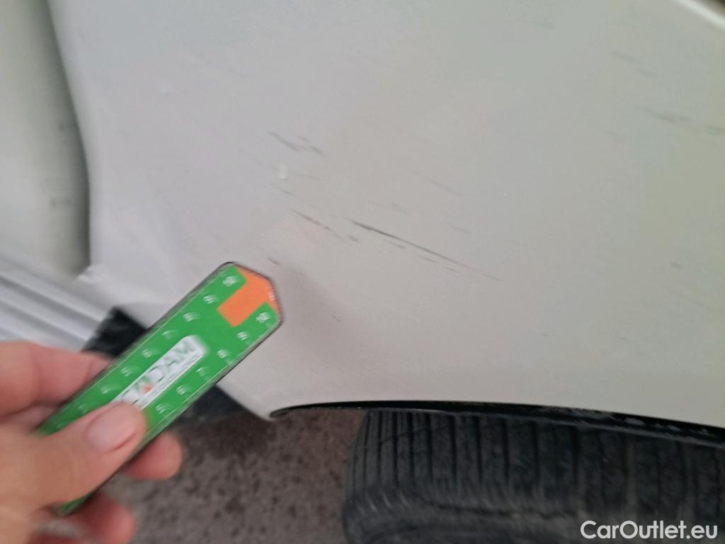  Toyota  Hilux TOYOTA  / 2020 / 4P / pickup 2.8 D-4D 150kW (204CV) Cabina Doble VX #30