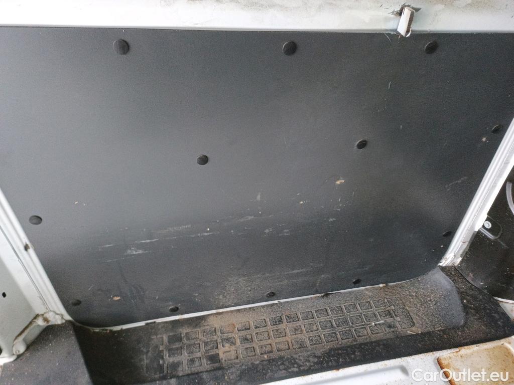  Opel  Vivaro OPEL  / 2019 / 4P / furgón 2.0 Diésel 110kW/150CV M Inc Innovation #49