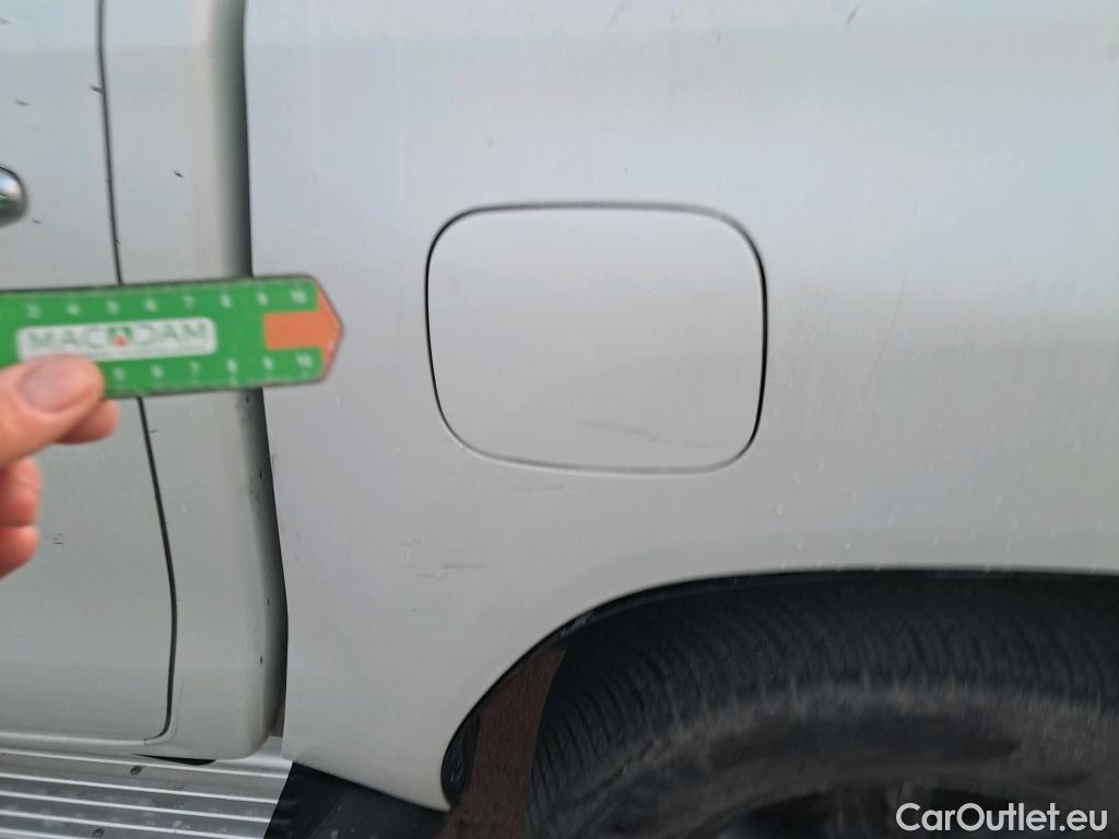  Toyota  Hilux TOYOTA  / 2020 / 4P / pickup 2.8 D-4D 150kW (204CV) Cabina Doble VX #40