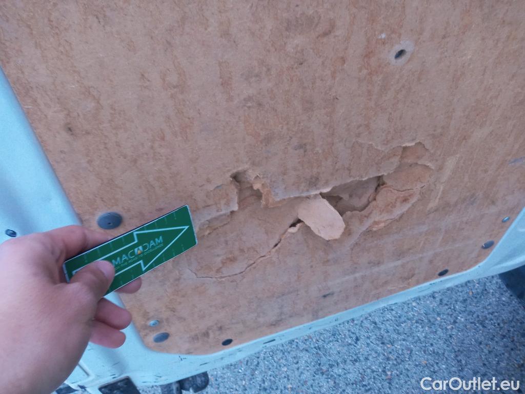  Volkswagen  Crafter VOLKSWAGEN  / 2017 / 4P / furgón 30 Furgón BM TN L3H2 2.0TDI 75kW (102CV) #16