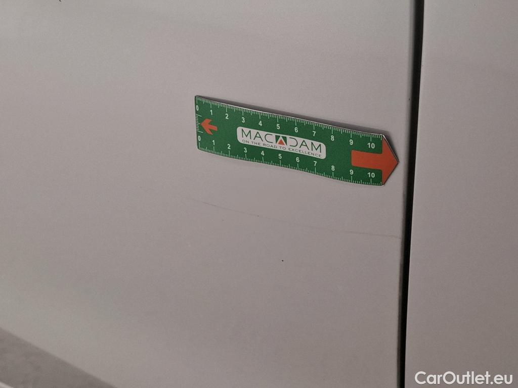  Bmw  Serie 1 BMW Série 1 / 2019 / 5P / Berline 116i DKG7 Business Design #26