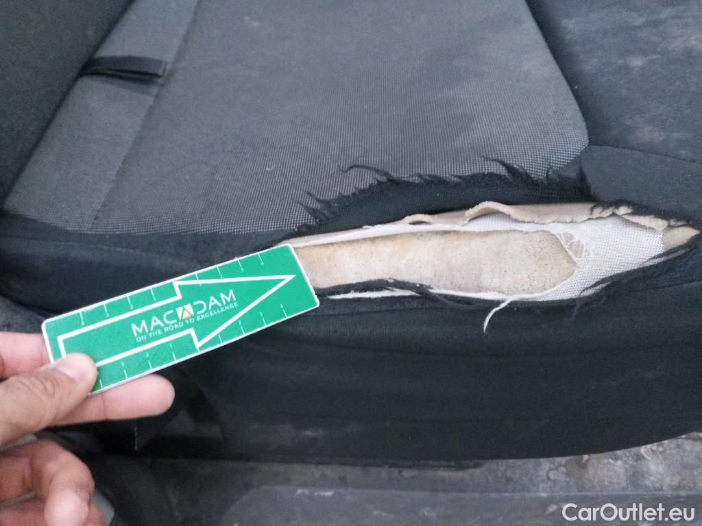  Volkswagen  Crafter VOLKSWAGEN  / 2017 / 4P / furgón 30 Furgón BM TN L3H2 2.0TDI 75kW (102CV) #4