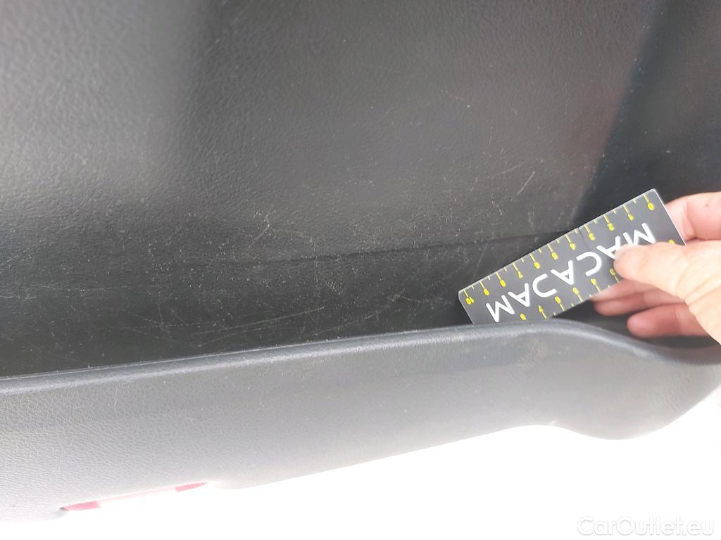  Toyota  Hilux TOYOTA  / 2016 / 4P / pickup 2.4 D-4D Cabina Doble GX #56