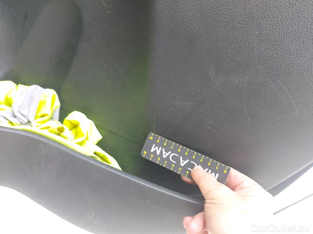  Toyota  Hilux TOYOTA  / 2016 / 4P / pickup 2.4 D-4D Cabina Doble GX #54