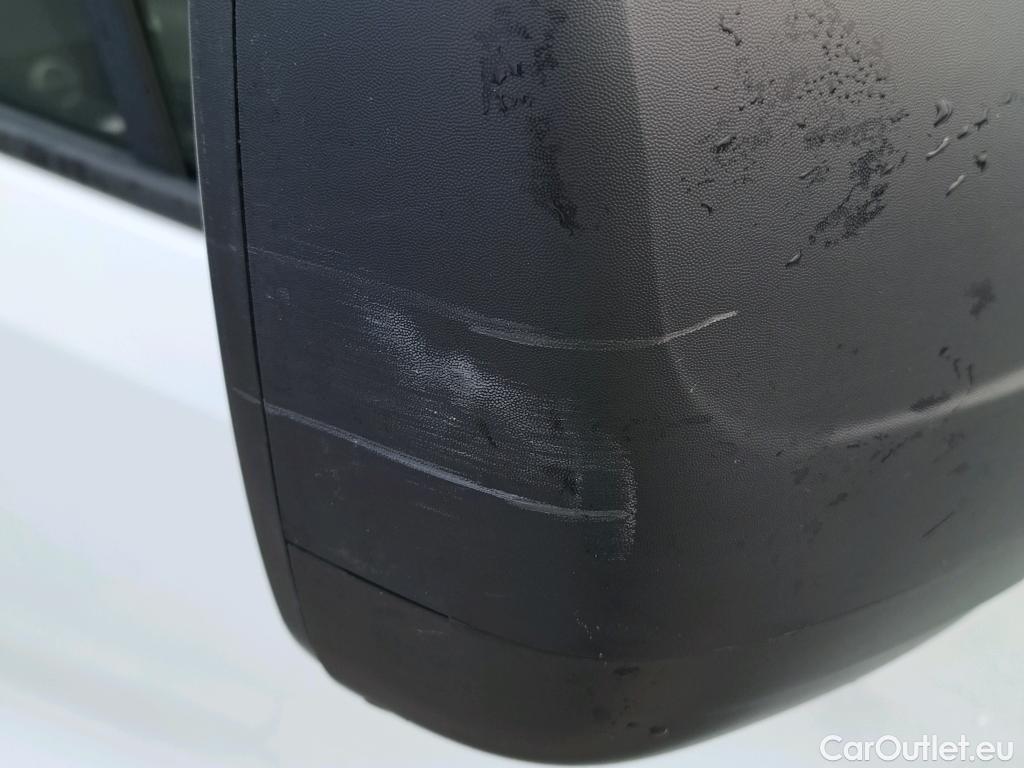  Renault  Trafic RENAULT  / 2019 / 4P / furgón Furgón 27 L1H1 Energy BluedCi 88 kW (AC) #33