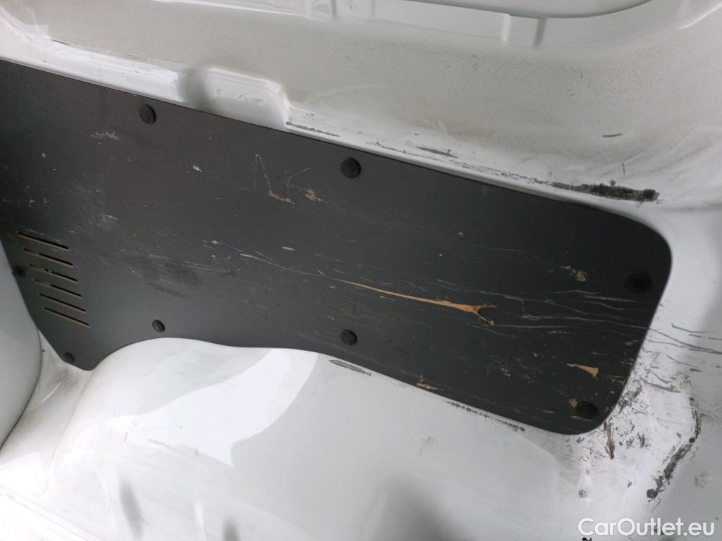  Opel  Vivaro OPEL  / 2019 / 4P / furgón 2.0 Diésel 110kW/150CV M Inc Innovation #35