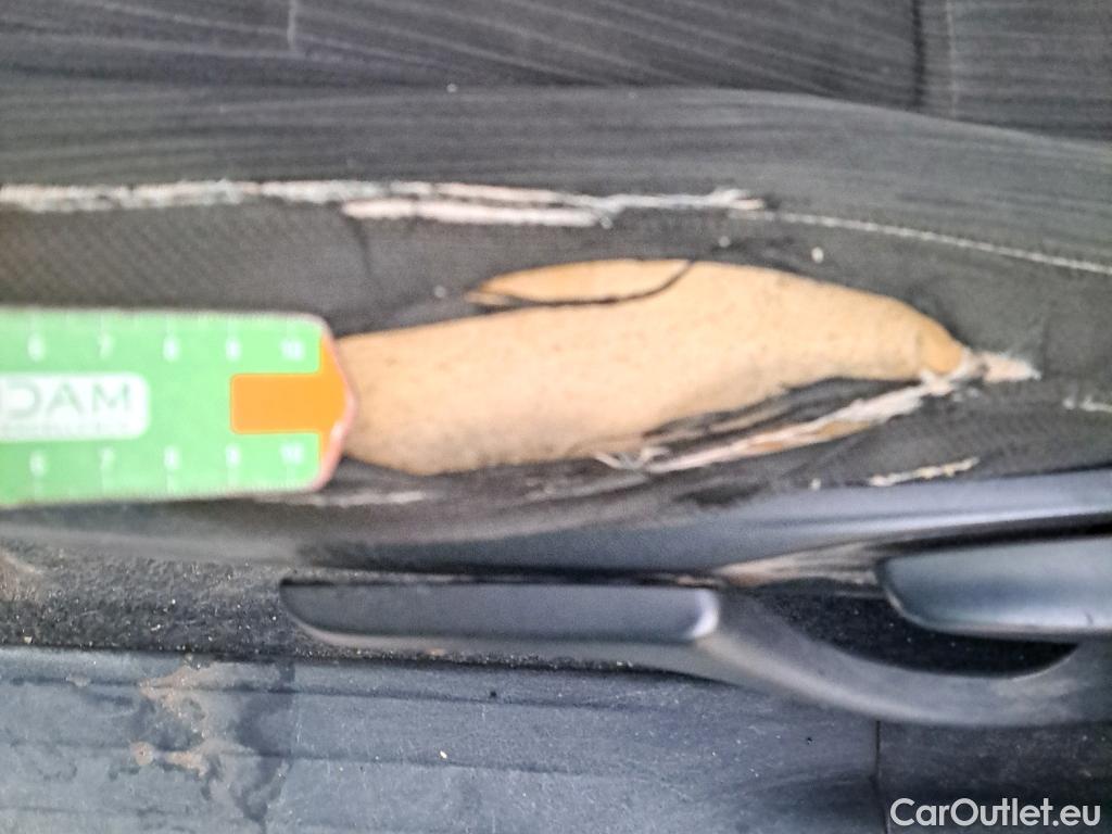  Toyota  Hilux TOYOTA  / 2020 / 4P / pickup 2.8 D-4D 150kW (204CV) Cabina Doble VX #16